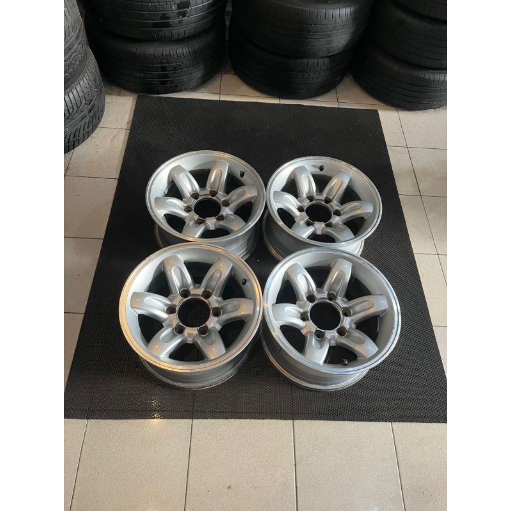 Velg seken oem Nissan TERRANO R15 Pcd 6X139.7