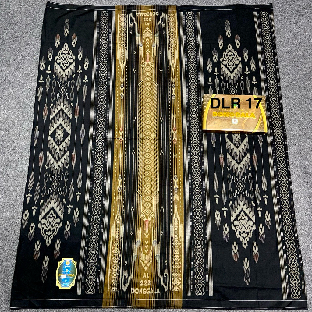 Sarung Donggala original Donggala hitam putih terlaris