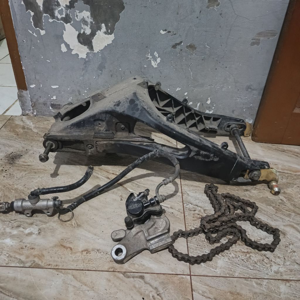 Swing Arm R15V3 V4 MT15 XSR Original Fulset (MINUSAN)
