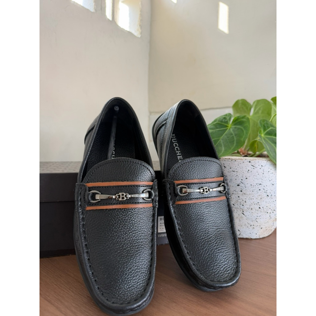 Preloved sepatu pria Buccheri