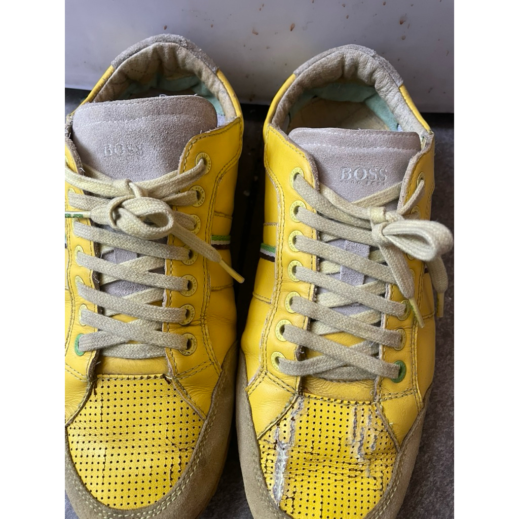 sepatu Hugo boss