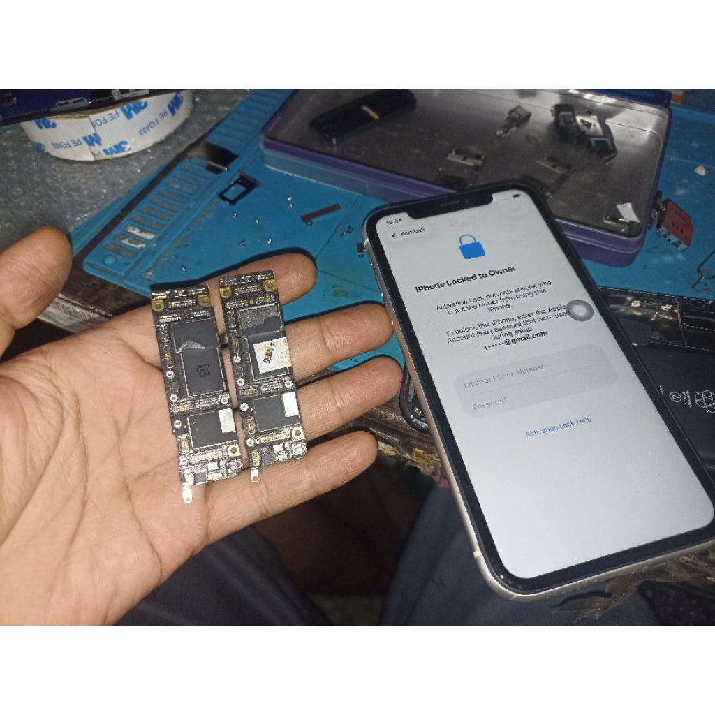 mesin iphone 11 64gb lock icloud