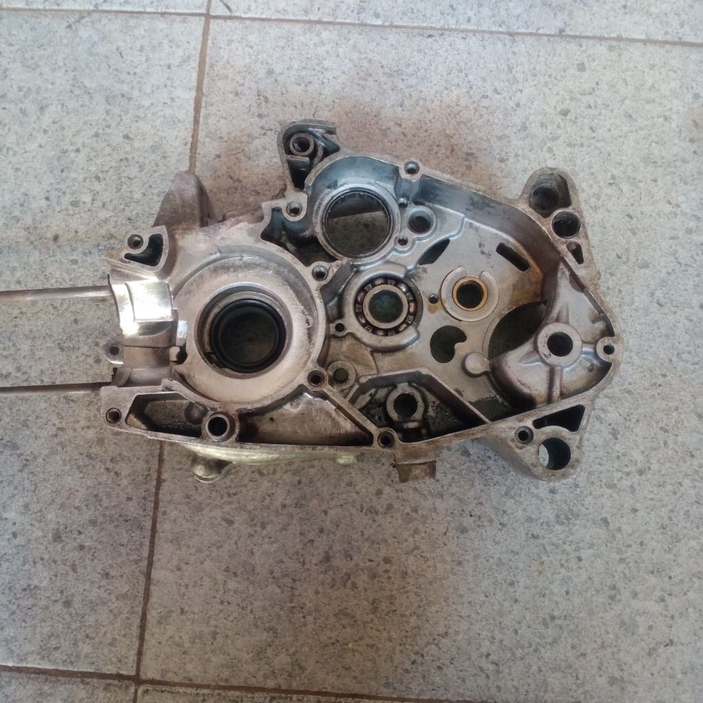 Kalter krengkes crangkase mesin kanan yamaha V75 V 75