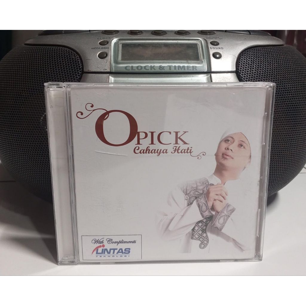 Kaset CD Opick - Cahaya Hati