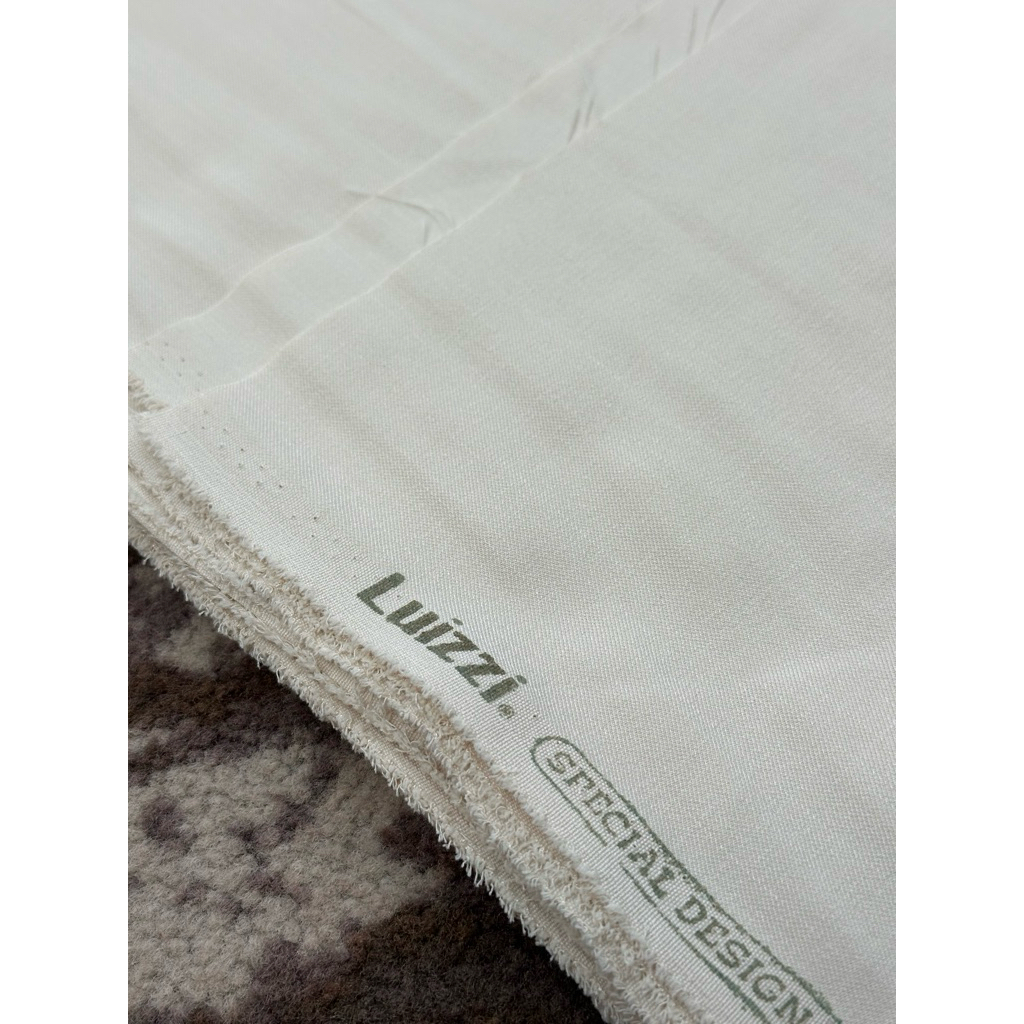 Luizzi Semi Wool