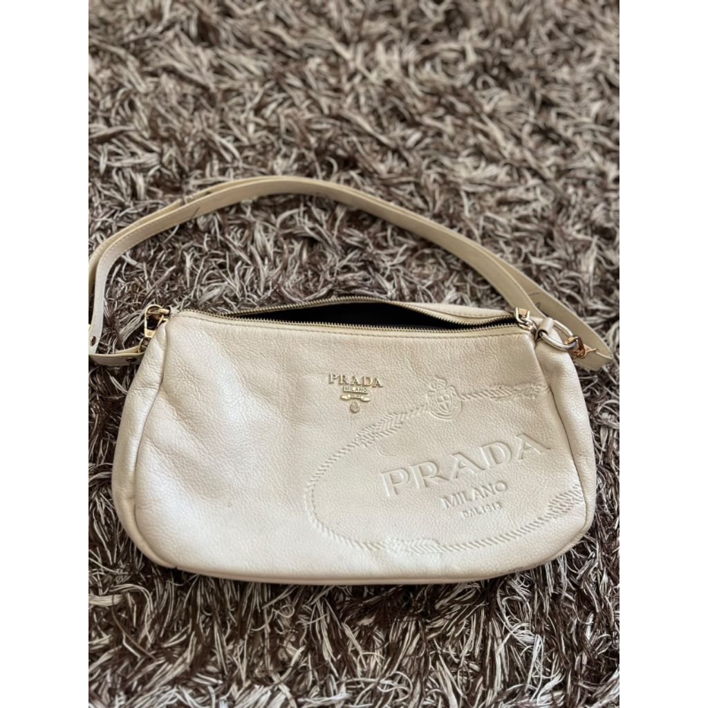 tas prada preloved