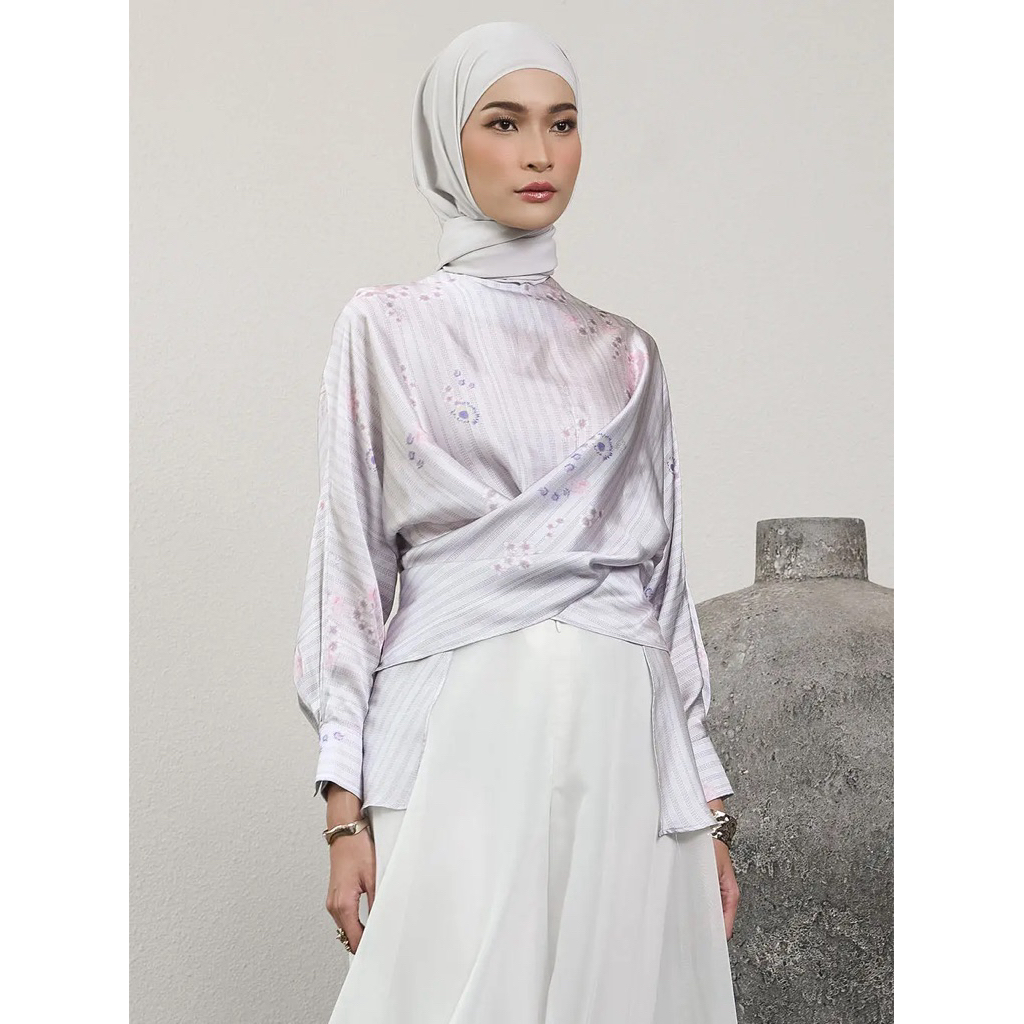 Baru dengan tag - Baju brand Kamiidea size S