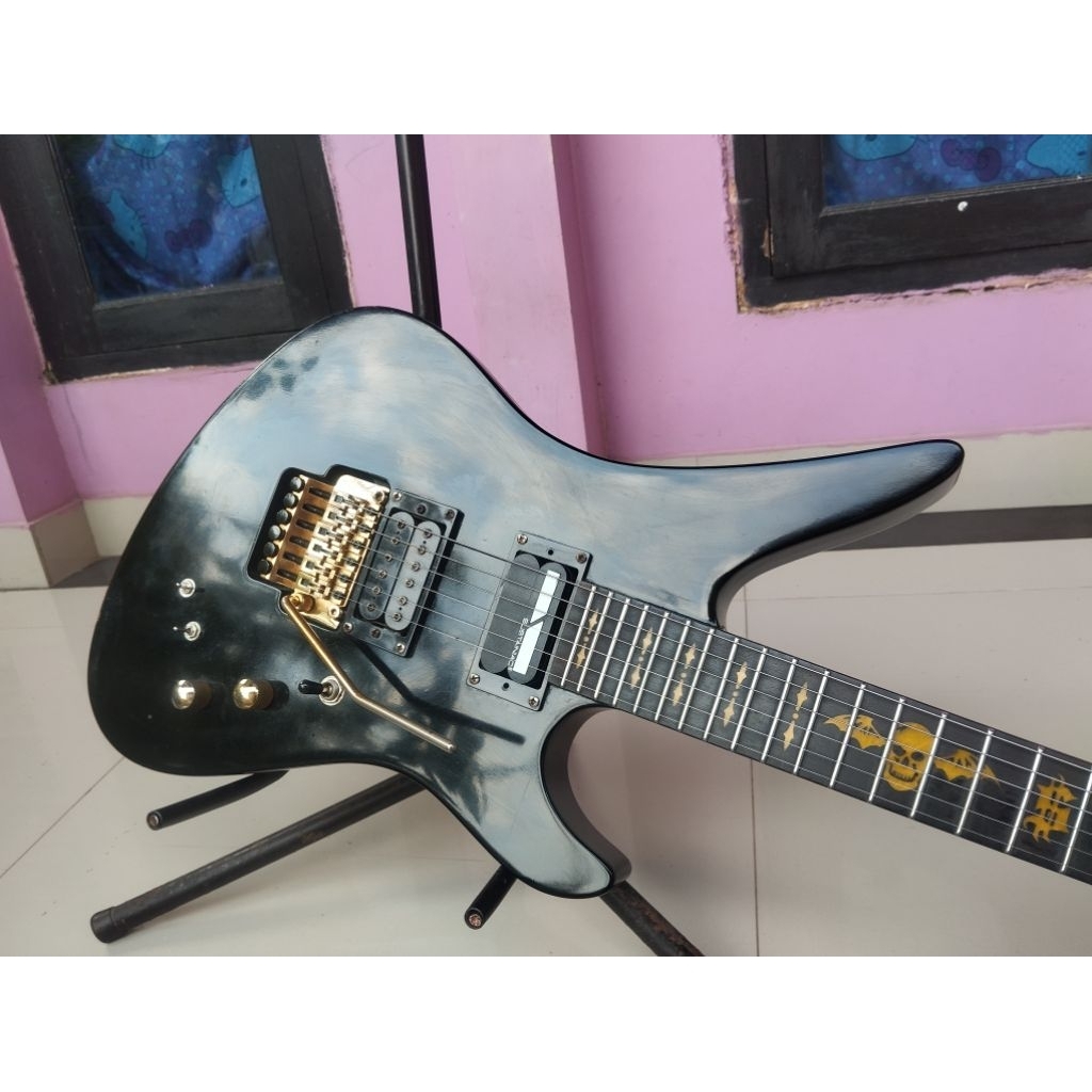 Gitar Listrik Schecter SYN SUSTAINIAC CUSTOM HQ tremolo FLOYD ROSE SPECIAL GOLD