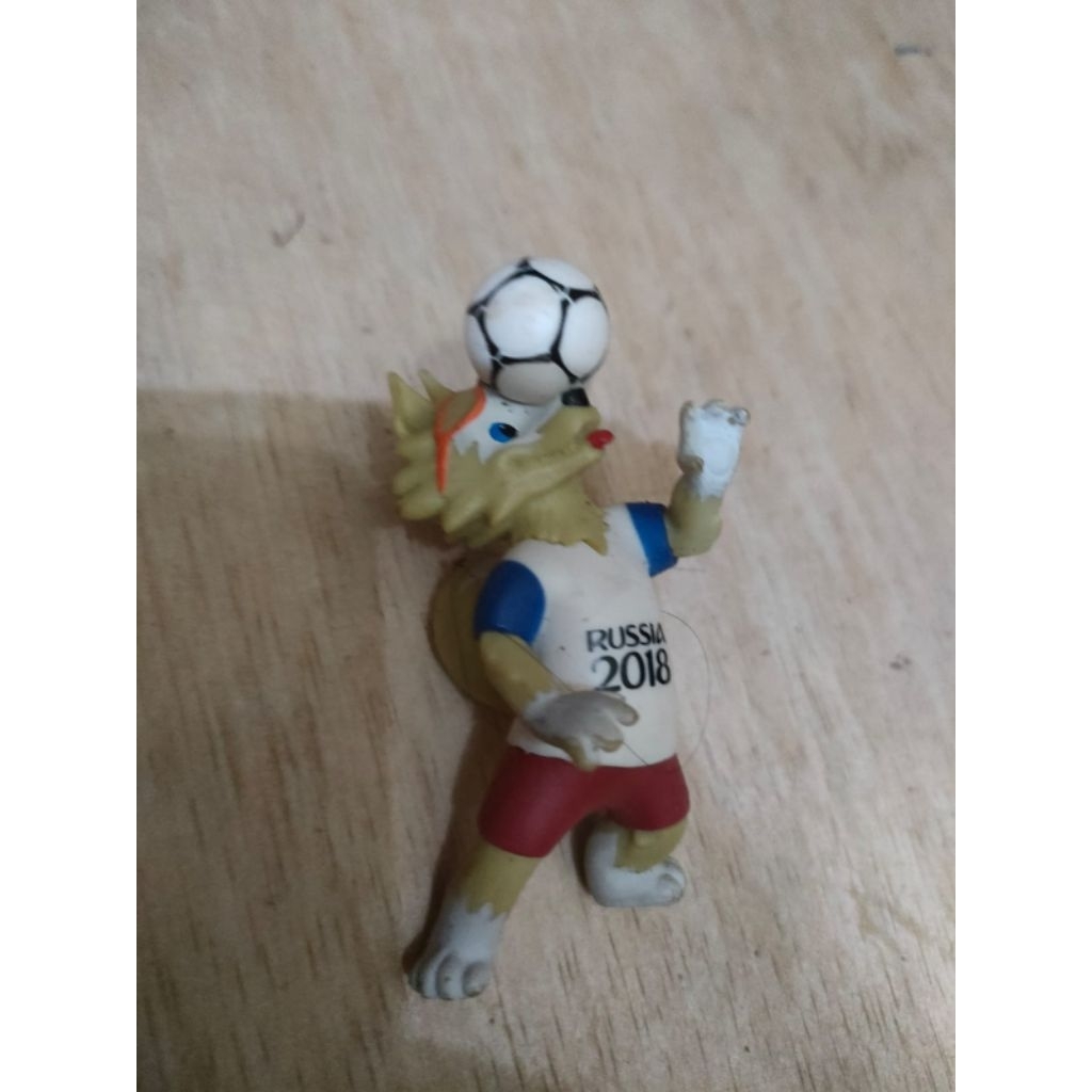 Mainan Figure Maskot Piala Dunia Zabivaka Tahun 2018