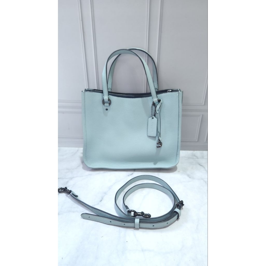 Tas Wanita Coc Tyler Carryall 28 Leather