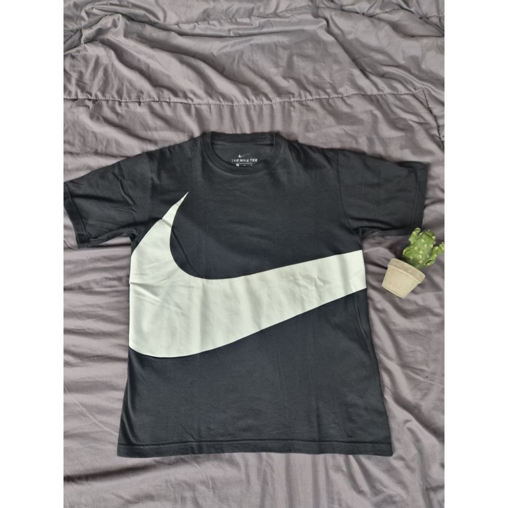 NikeBigLogo