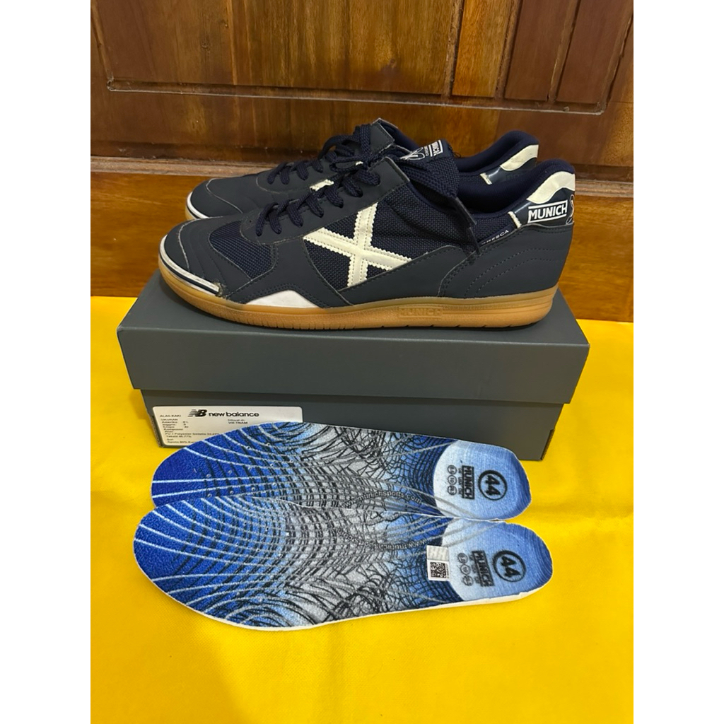 Munich gresca in blue futsal/padel UK 44/29,3 cm Like new min dikit sesuai foto terakhir 3x pakai