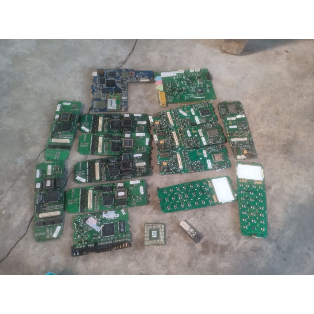 Pcb rosok hp campuran