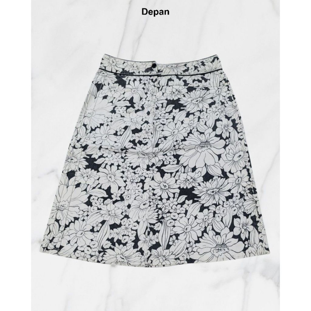 Rok Putih Motif Bunga Bahan Denim/Rok Jeans Putih