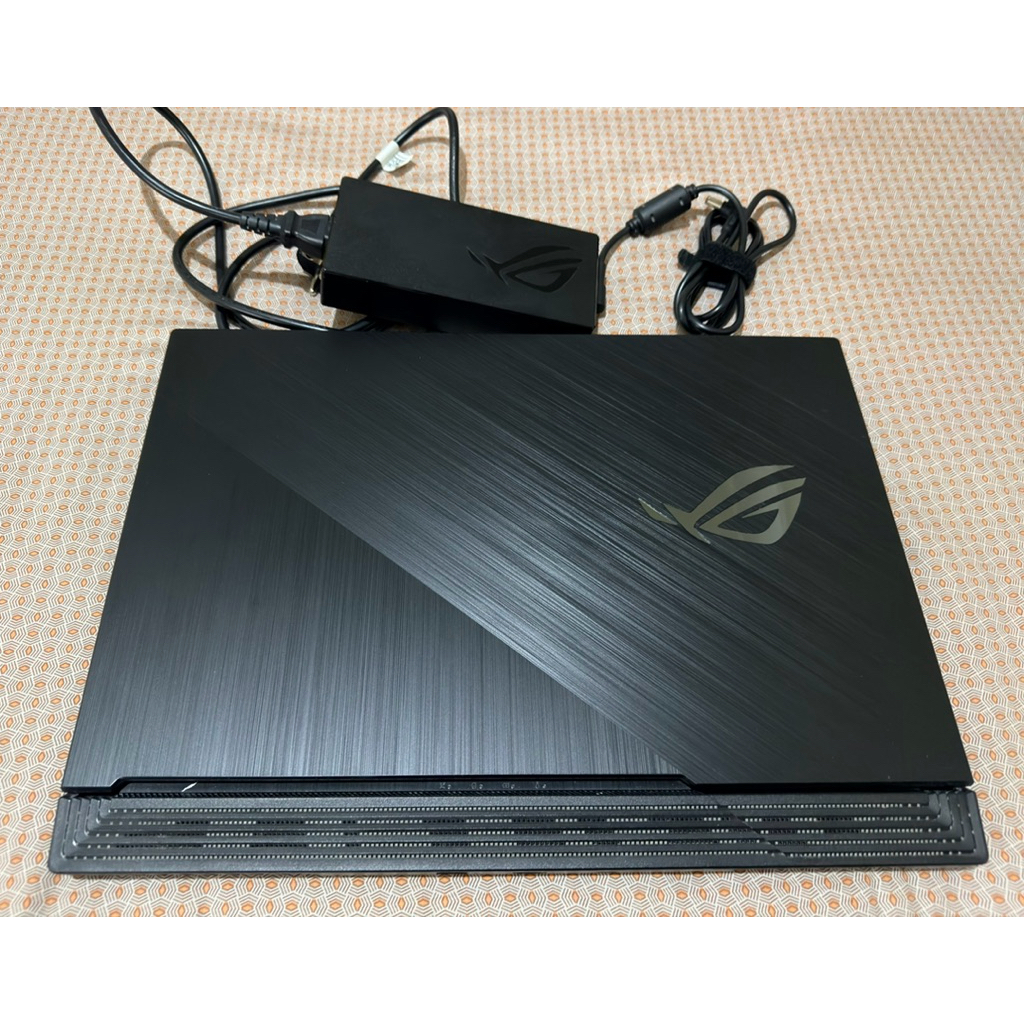 ASUS ROG Strix G712LU_G712LU (second, mulus) Laptop Gaming