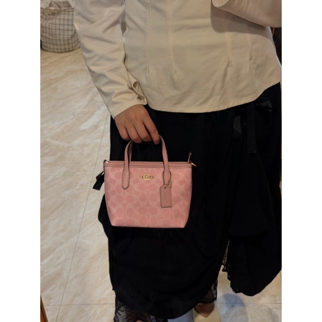 coach pink bag