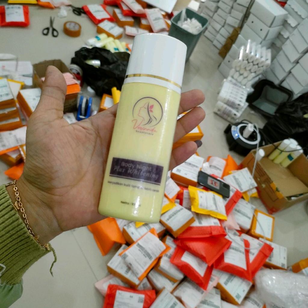 Lotion malam LB/ Body night LB Whitening BPOM / Perawatan Kulit Kusam Mencerahkan Tubuh - Body Nigt 