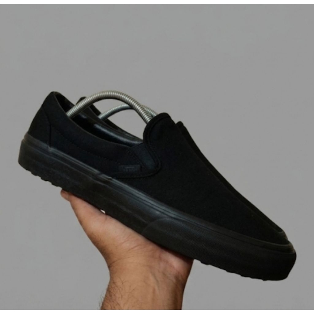 sepatu vans slip on canvas fullblack Original  43
