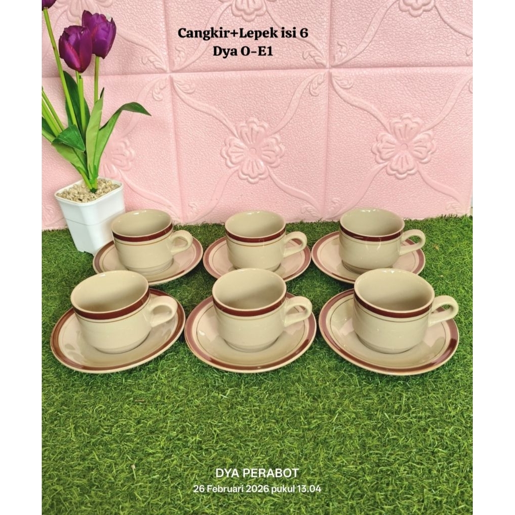 Set cangkir + lepek coklat