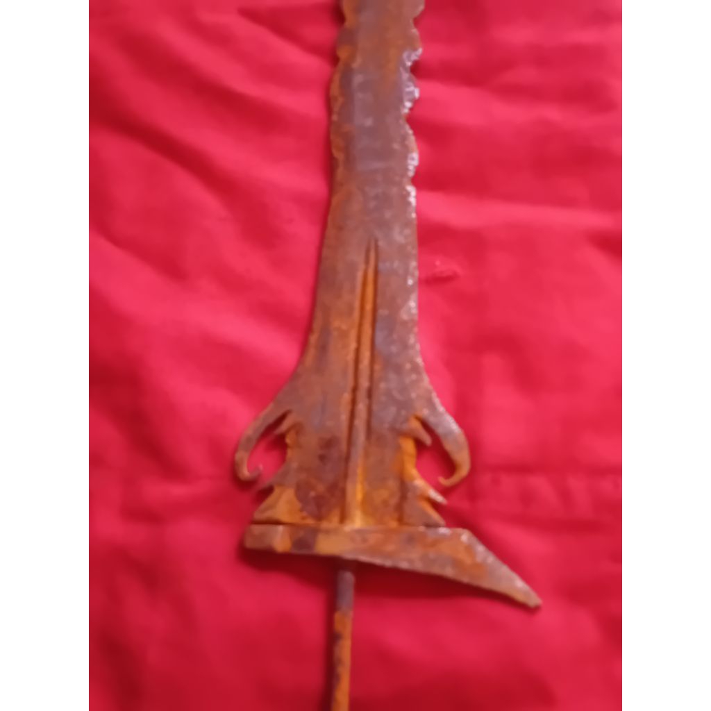 wilahan keris karno tinanding