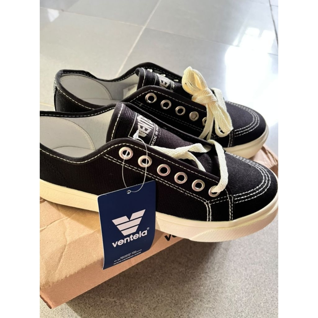preloved sepatu ventela