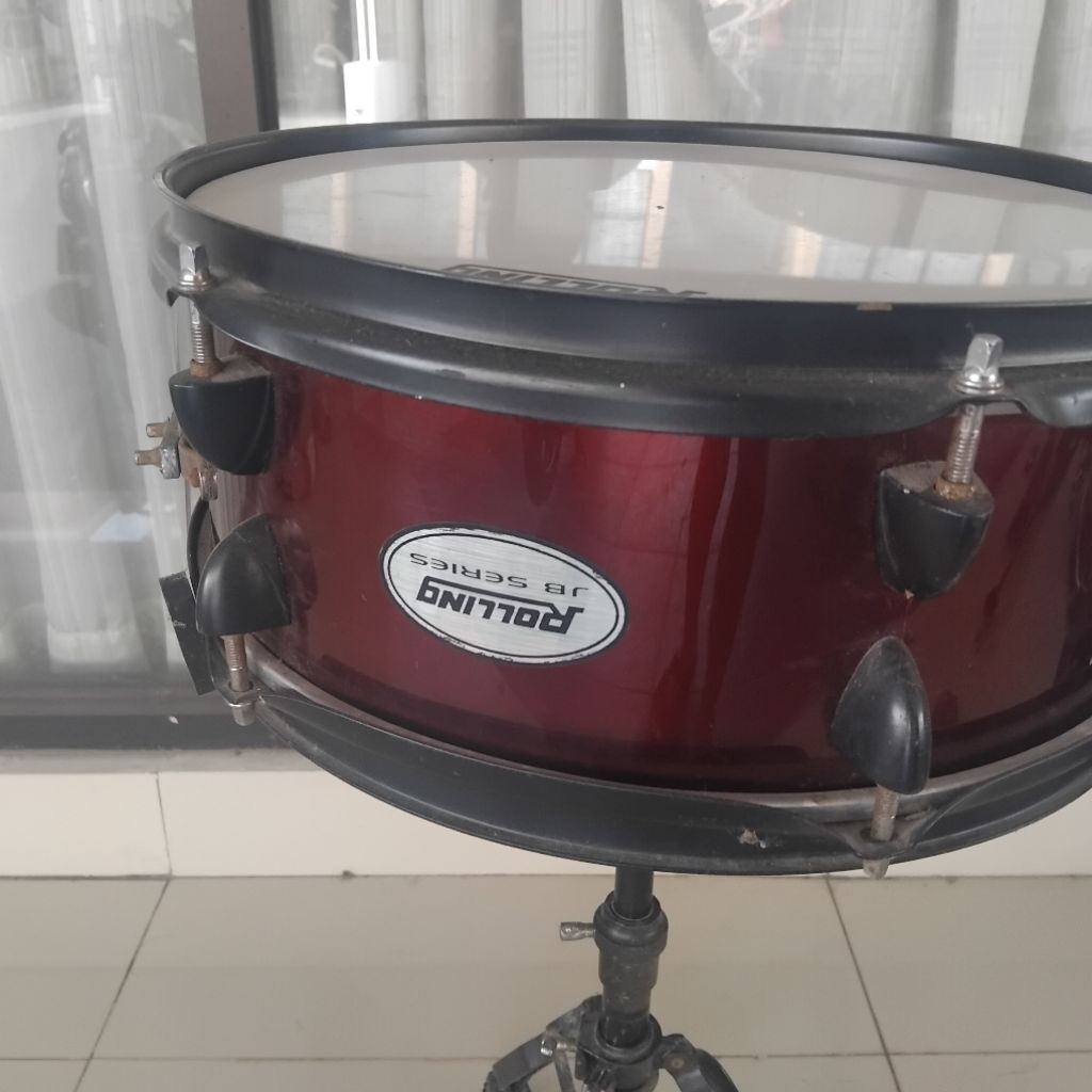 SNARE DRUM ROLLING DAN STAND