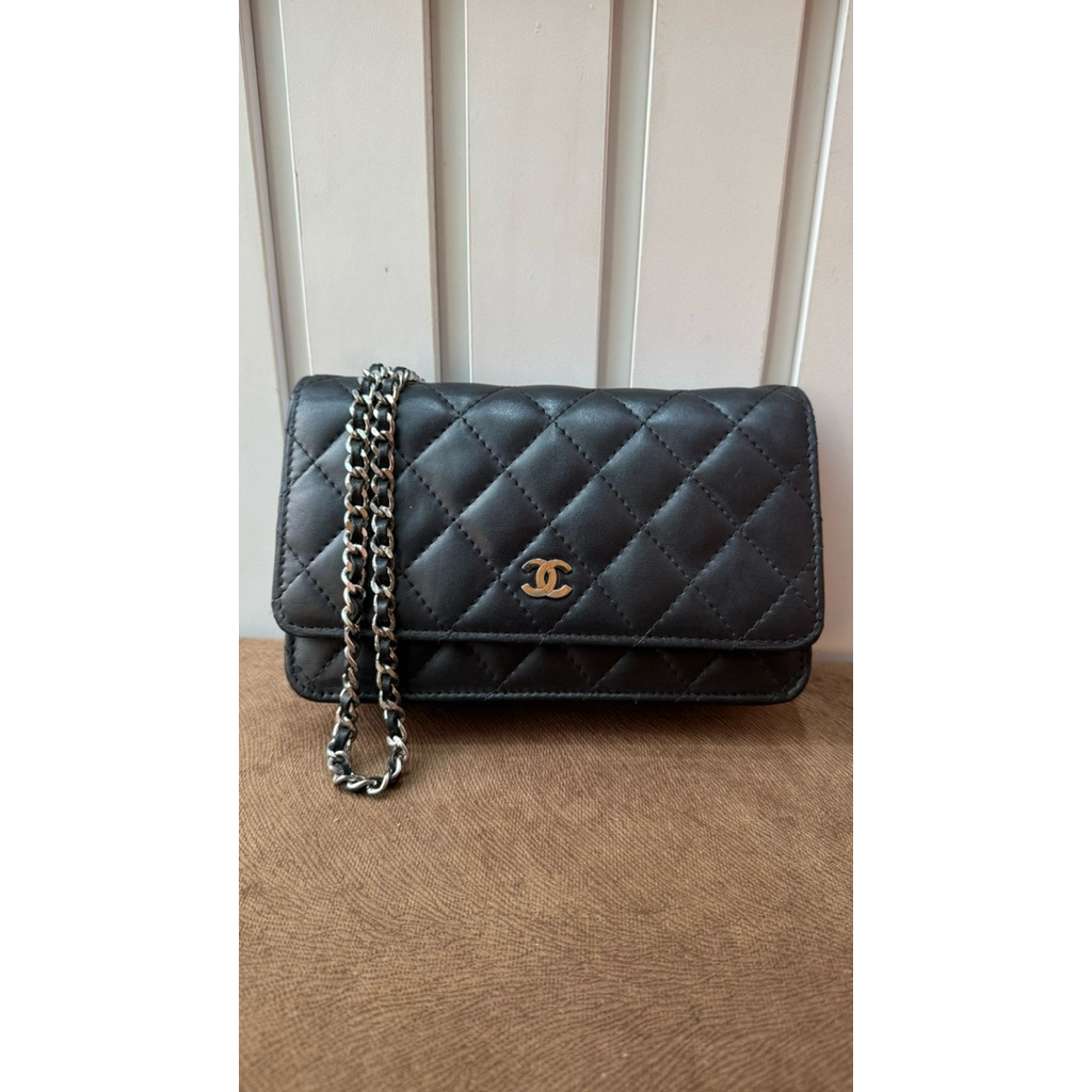 Chanel.Classic.Wallet.on.Chain.in.black.quilted