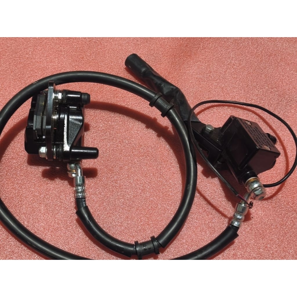 rem depan satu set montor listrik polytron fox r dan s