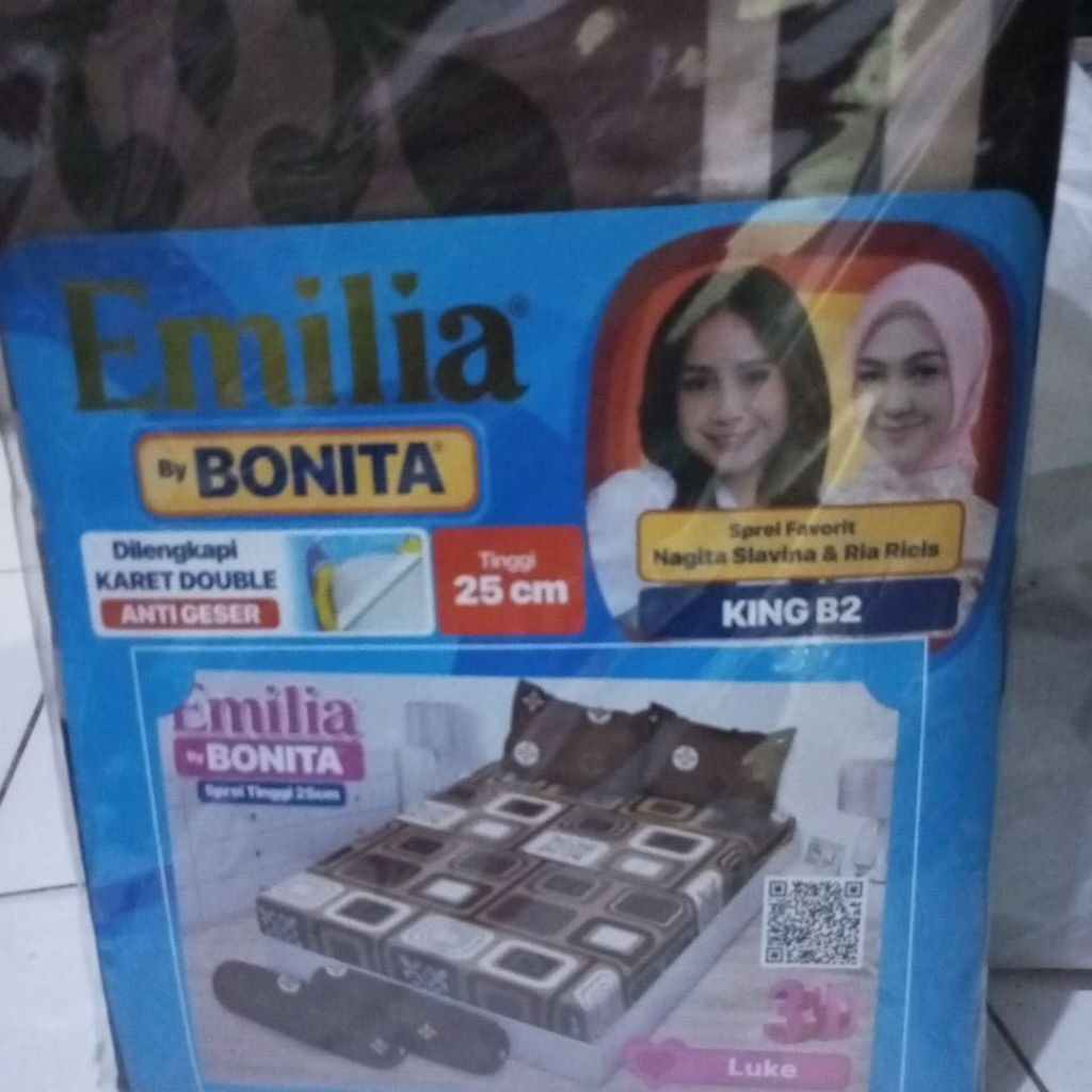 bed cover bonita