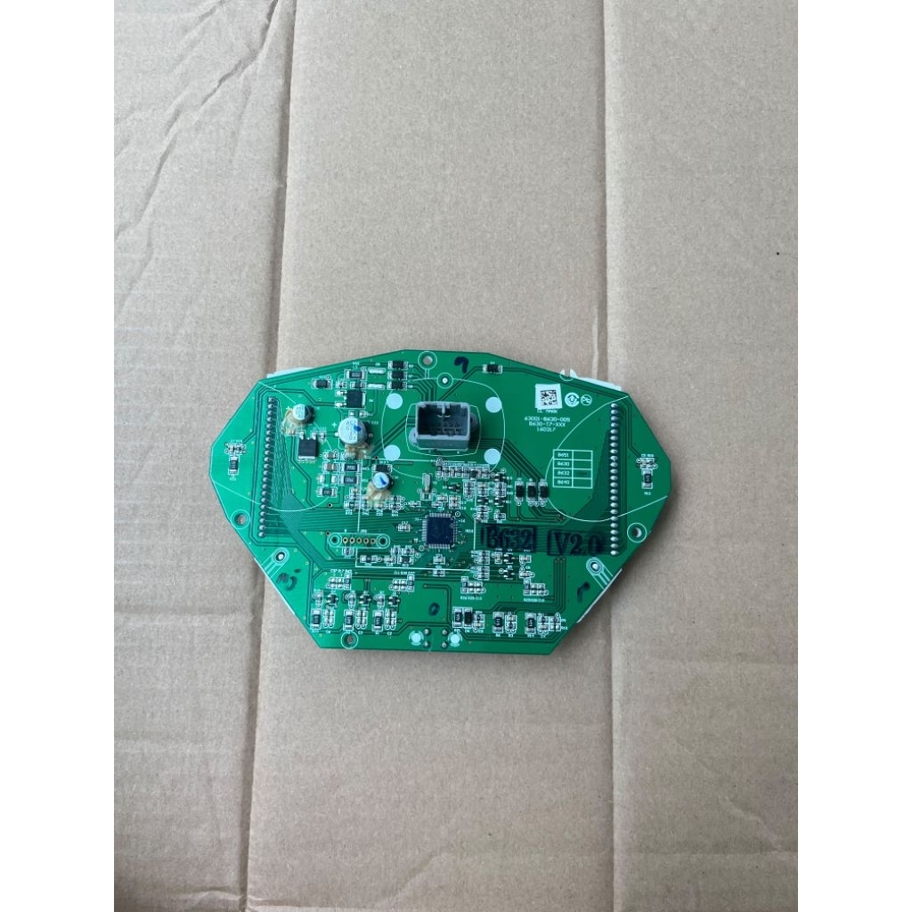 tatakan lcd plus pcb speedometer yamaha aerox 155 old lexi 155 minus di lcd tinggal ganti lcd saja