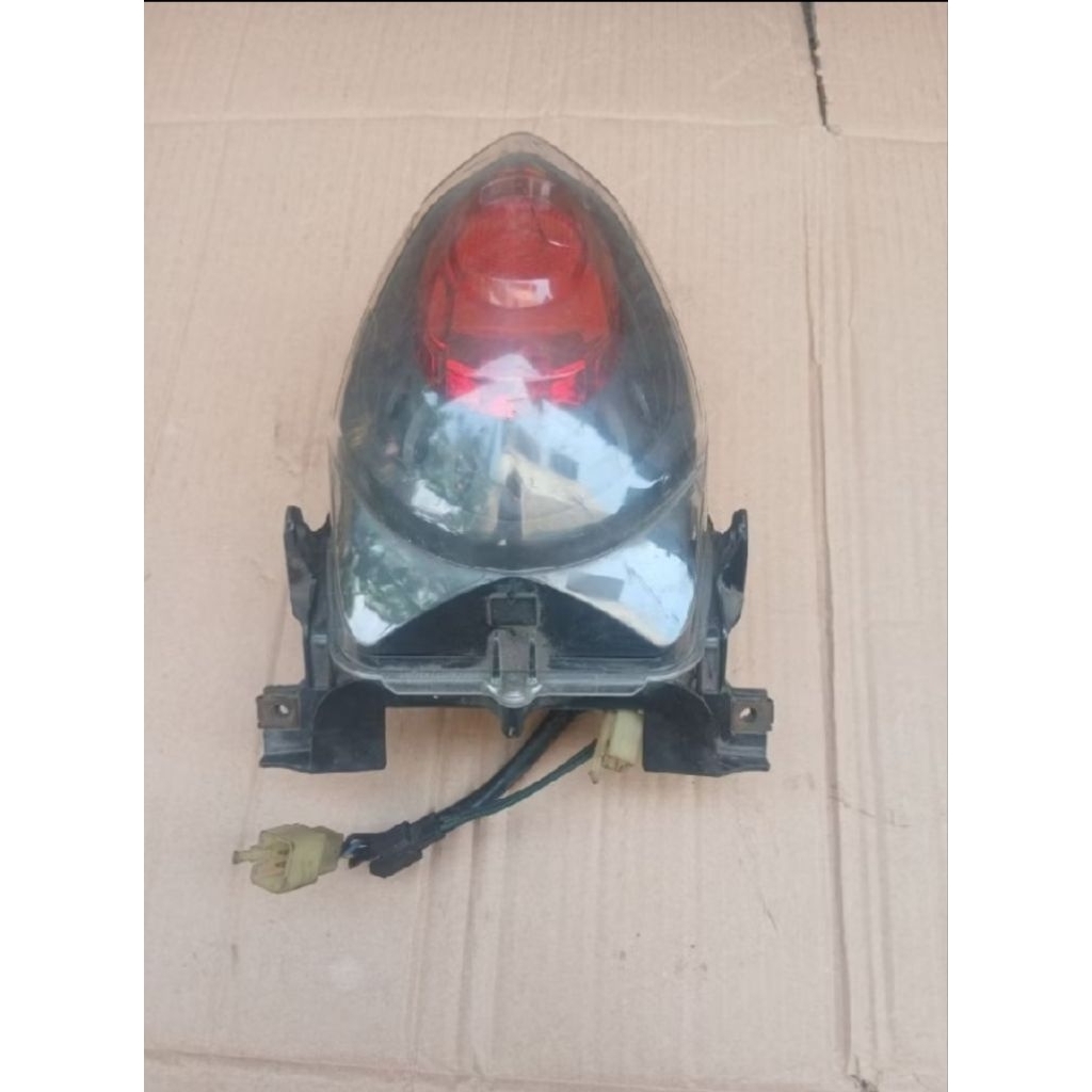 Reflektor Lampu Belakang Fino 125 Fino 115 Secon Original Copotan