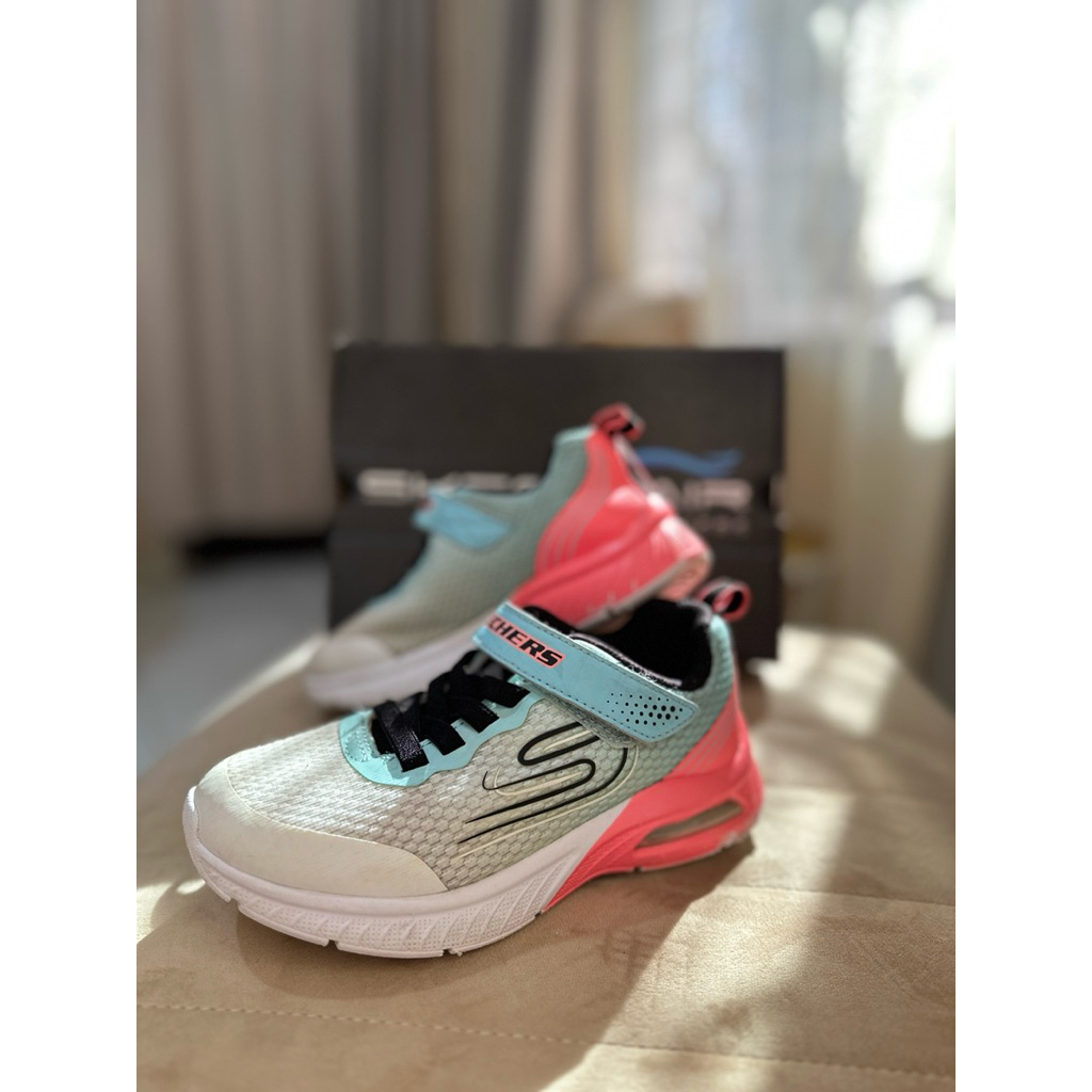 sepatu skechers dan pum anak preloved
