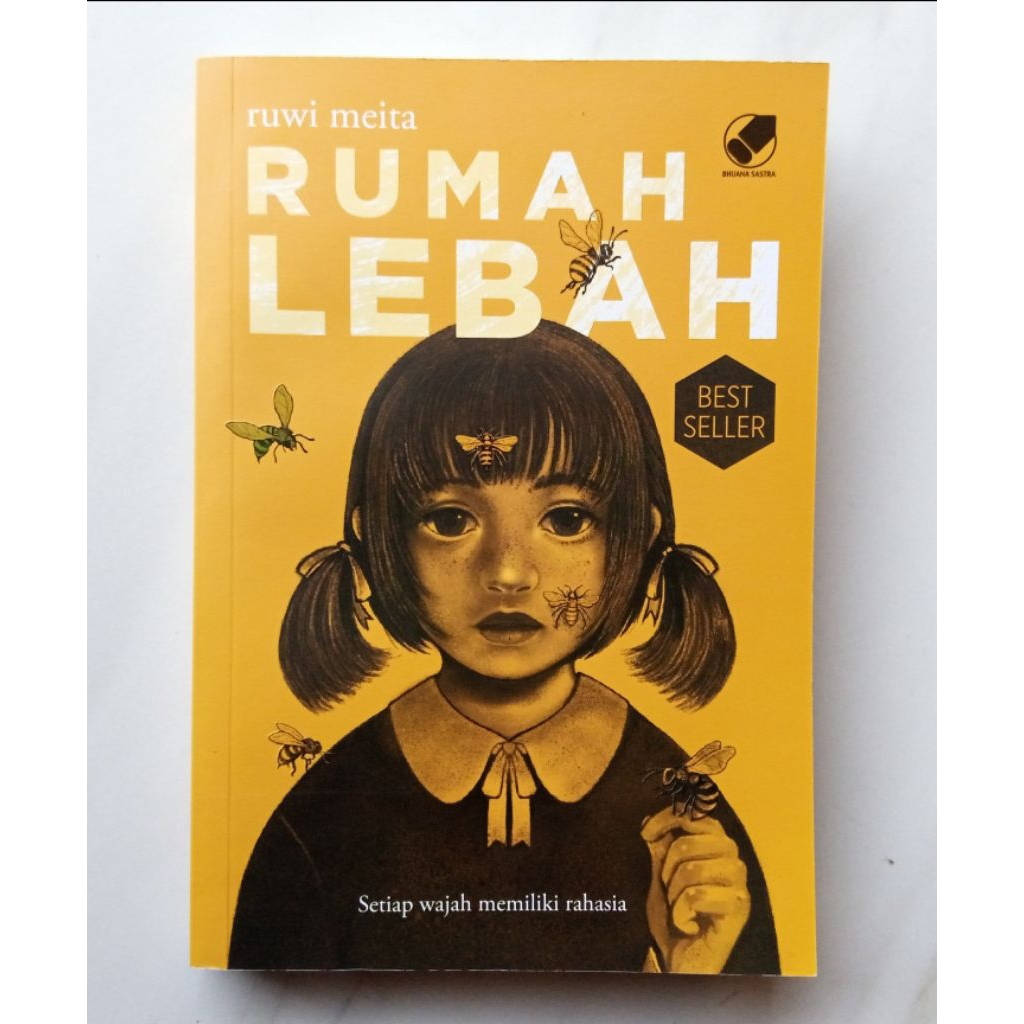 RUMAH LEBAH. Oleh. Ruwi Meita