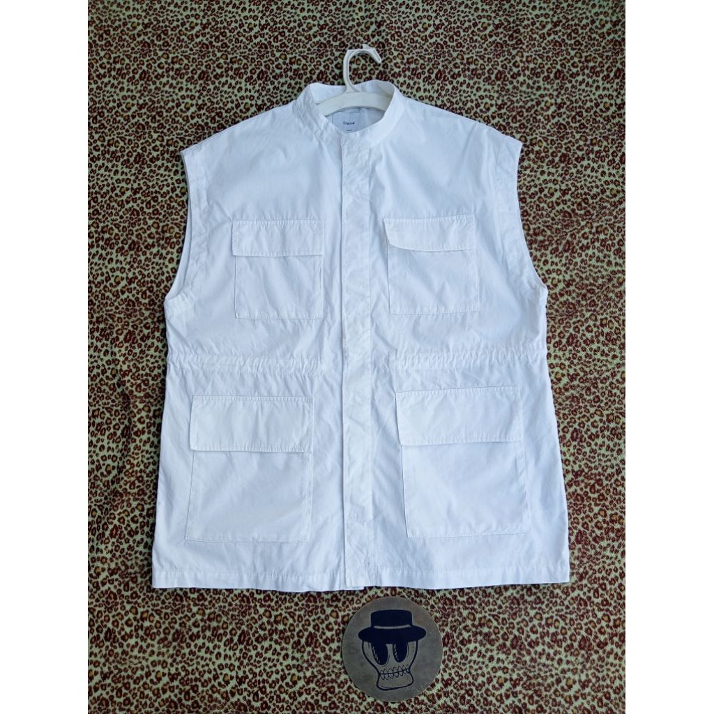 vest parka putih
