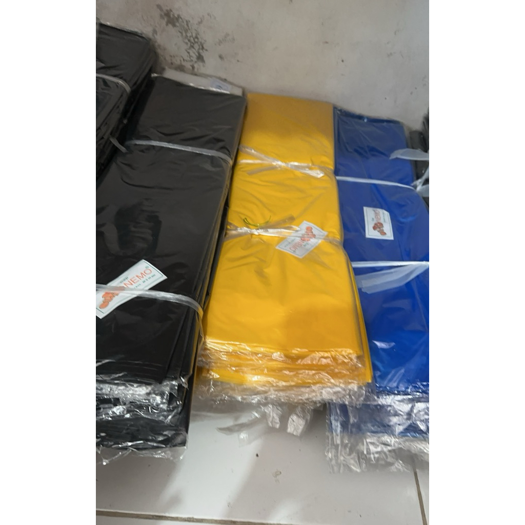 Plastik layangan tipis cap nemo