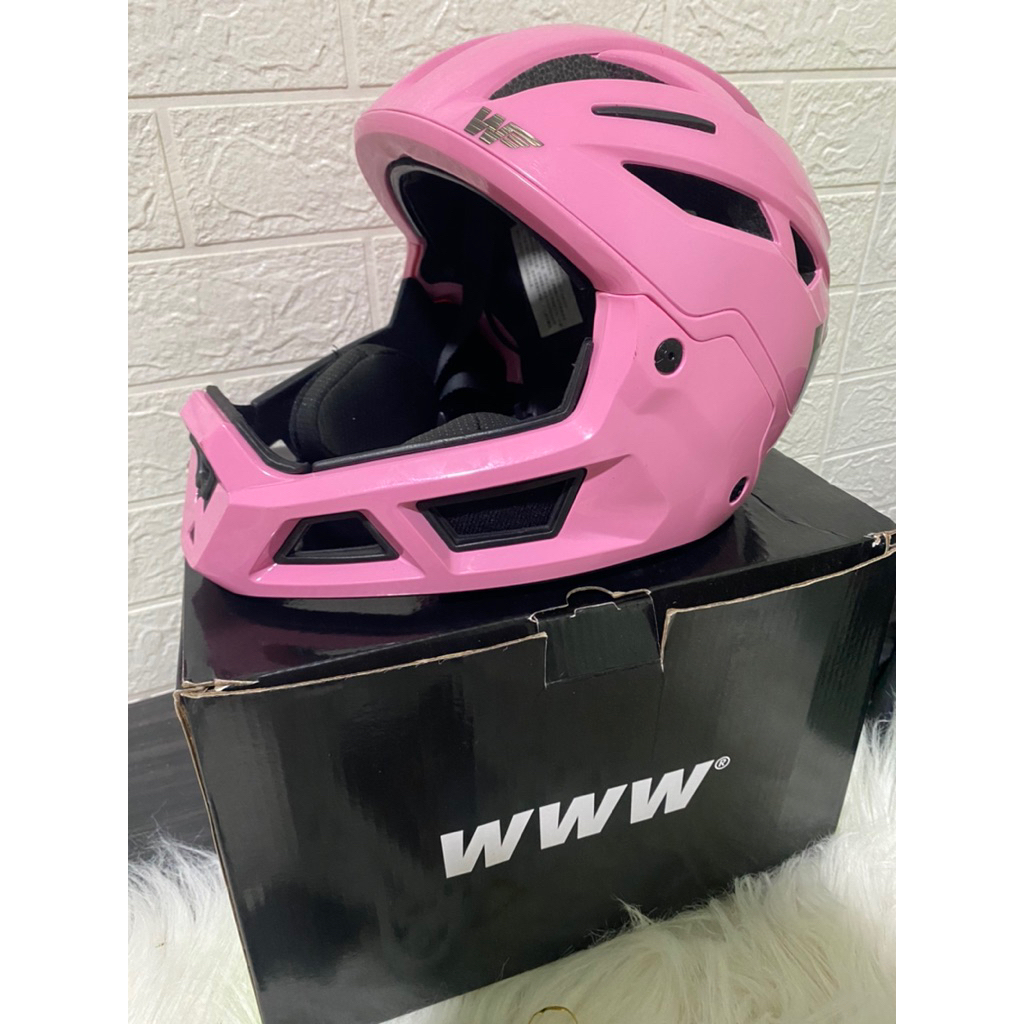 helm pushbike bekas