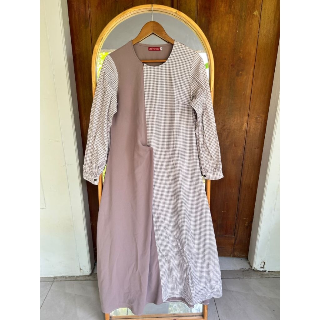 PRELOVED Gamis Dress Zerina Banu