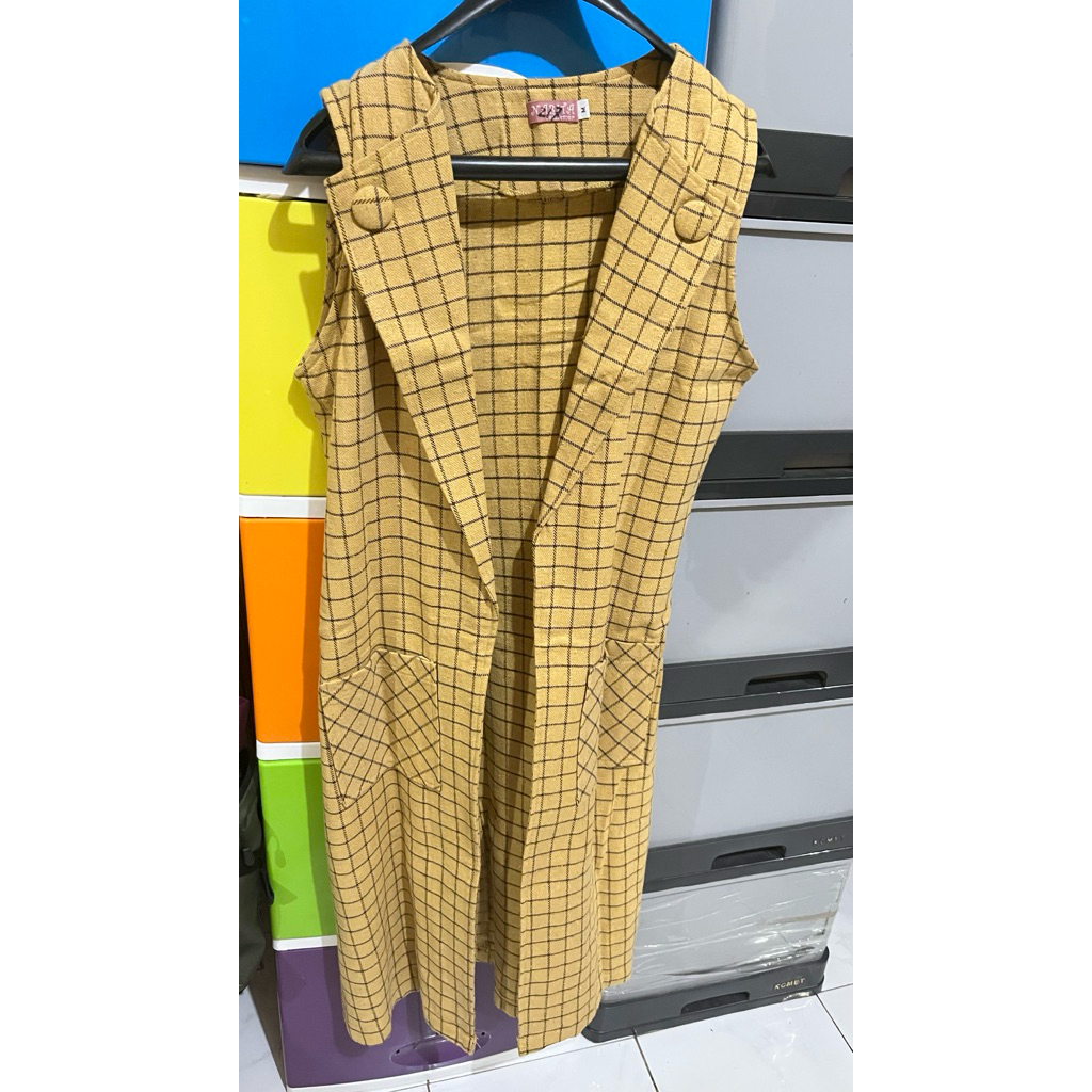 cardigan kuning