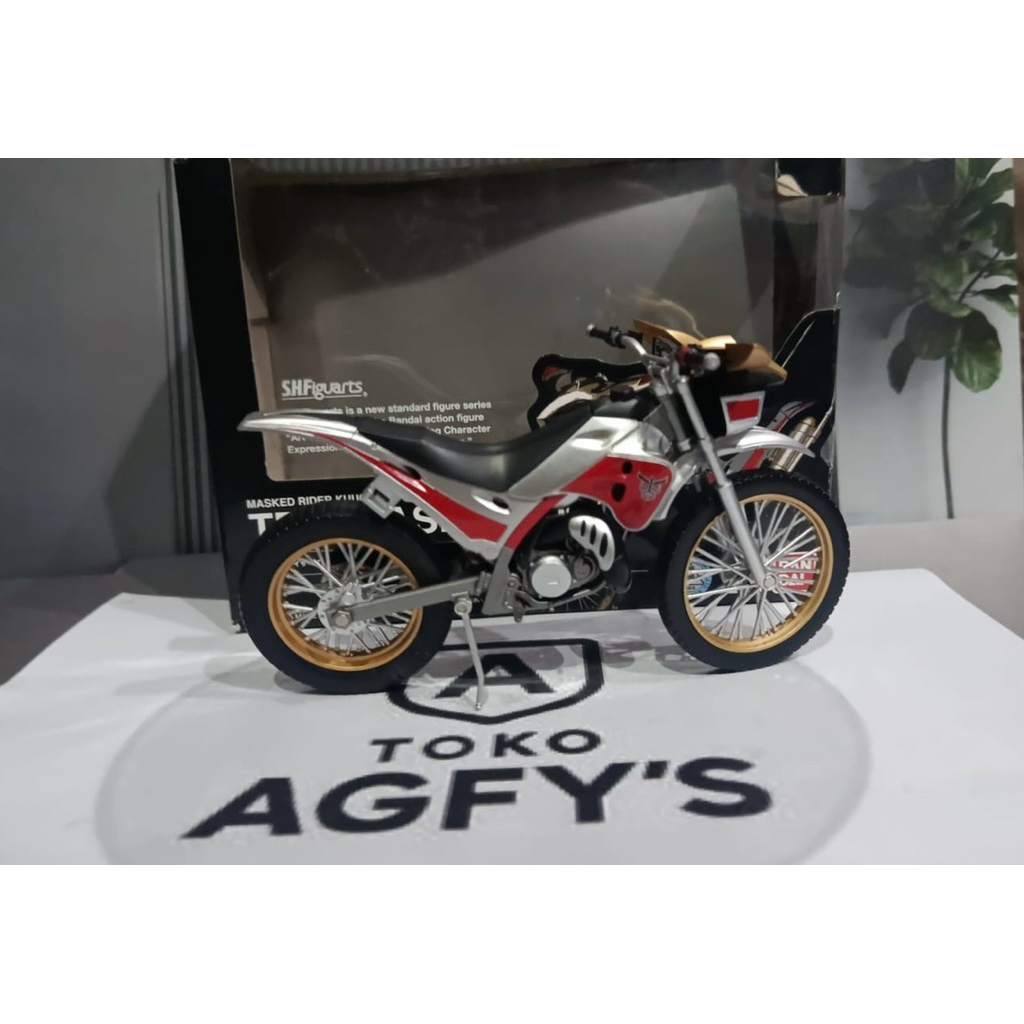 SHF Trychaser 2000 Kuuga - Original