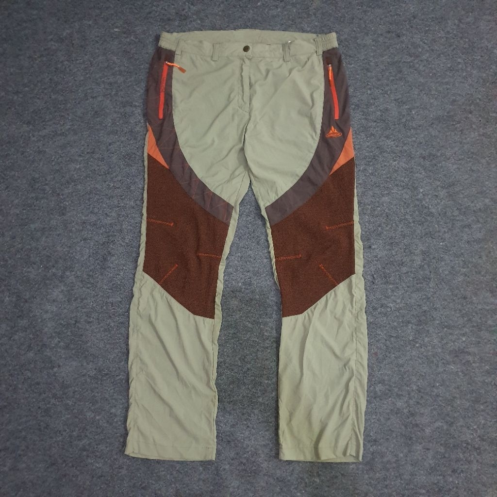 Celana outdoor vaude size 32 indo
