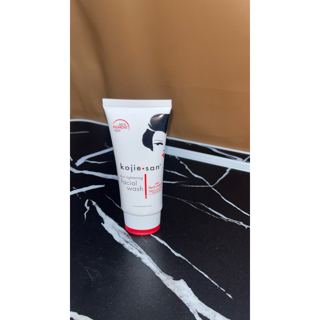 Lotion Pemutih Kulit Badan Kojie San 150gr - Mencerahkan, Melembabkan, Perlindungan SPF 25
