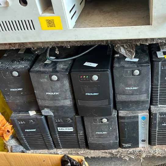 UPS Prolink PRO700SFC 650VA Super Fast Charging Tanpa Baterai Bekas Normal