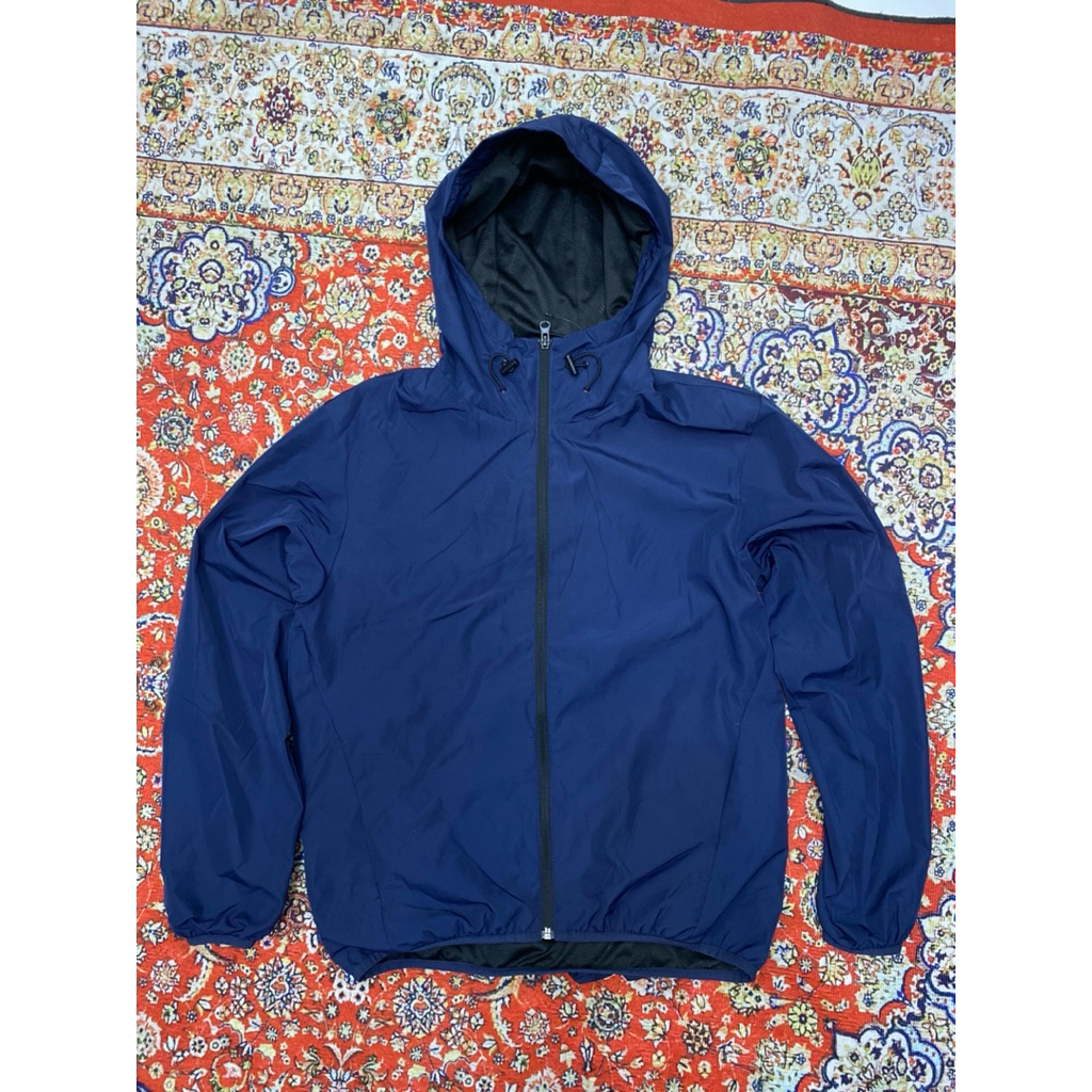 JAKET OUTDOR GU