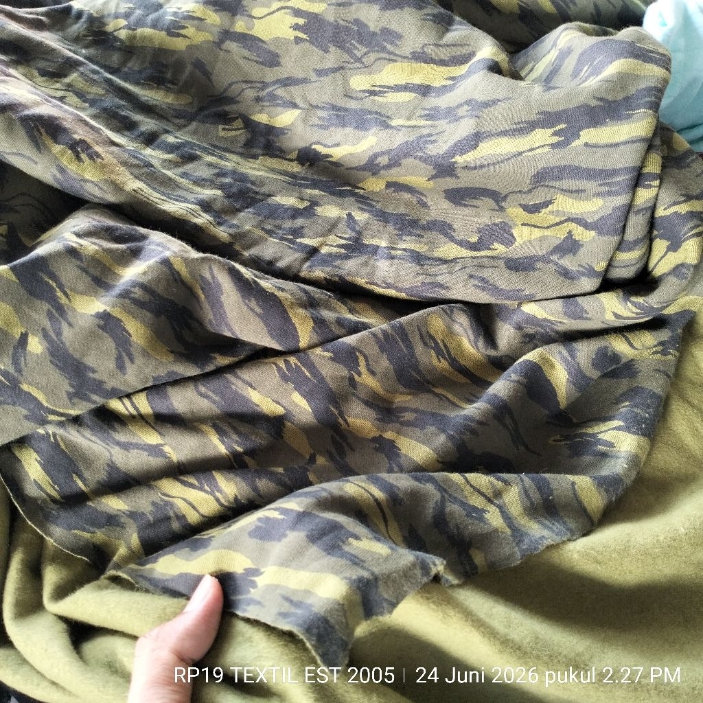 BAHAN KAOS FLEECE | KAIN KAOS FLEECE | KAIN KAOS HOODIE MOTIF | BAHAN KAOS BULU SWEATER | KAOS TEBAL