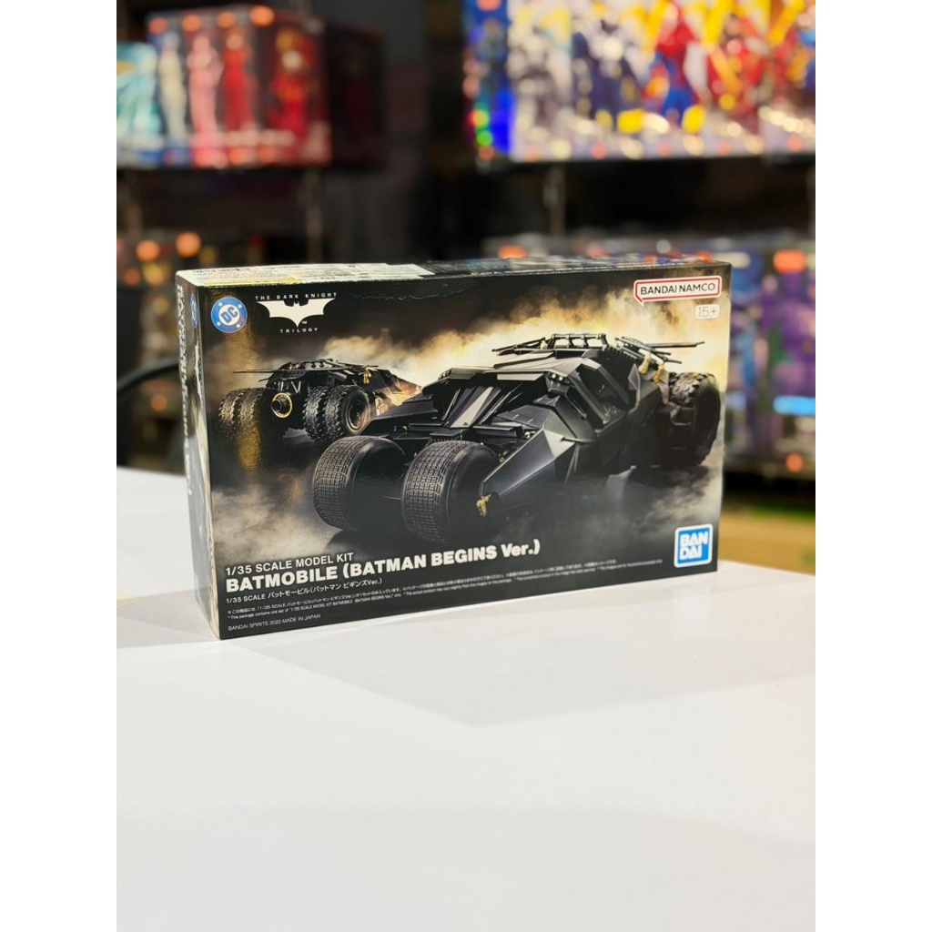 (BANDAI) 1/35 BATMOBILE (BATMAN BEGINS VER.)