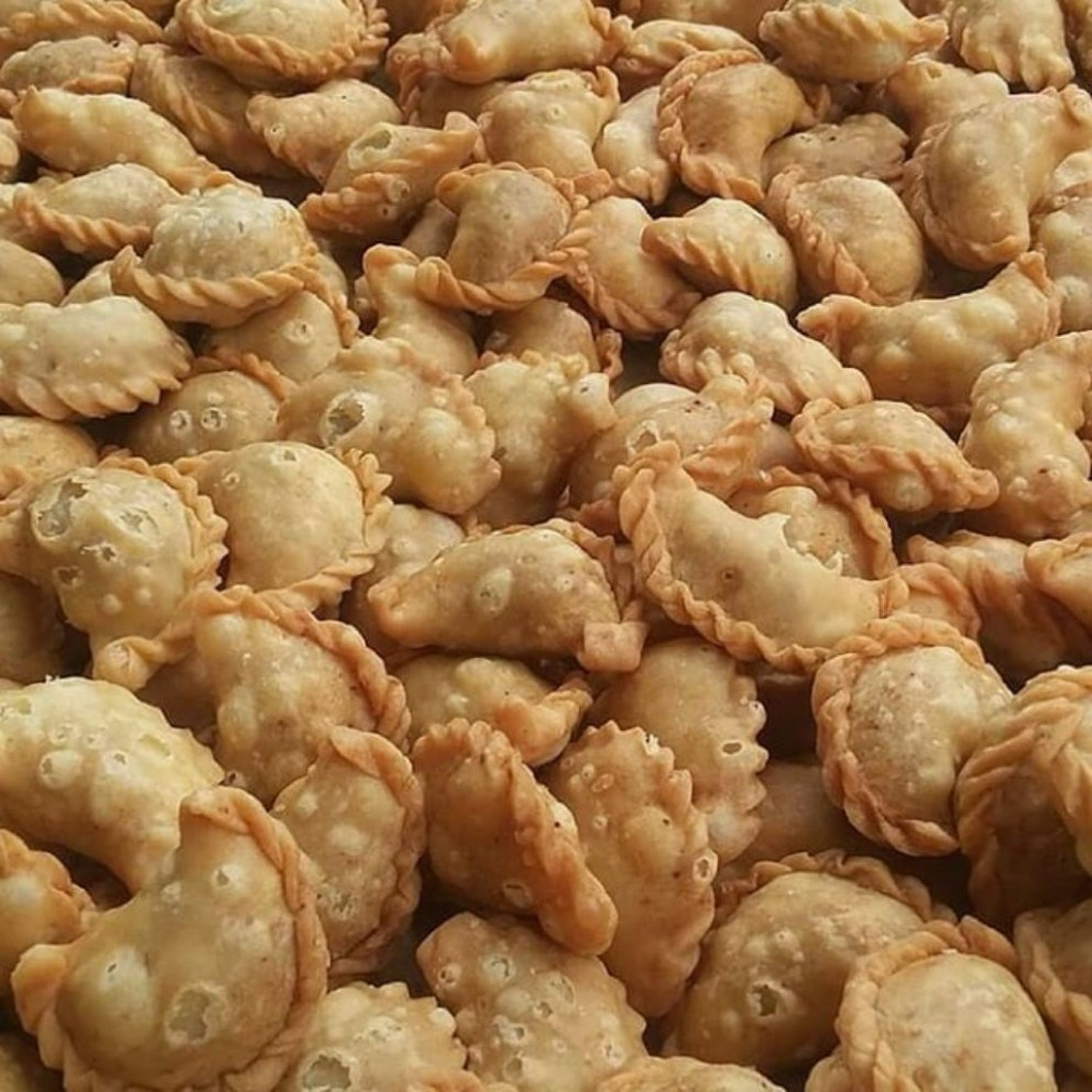 Pastel Kering Isi Abon 180gr - Pastel Kering Premium Gurih - Cemilan Pastel Isi Abon Mini