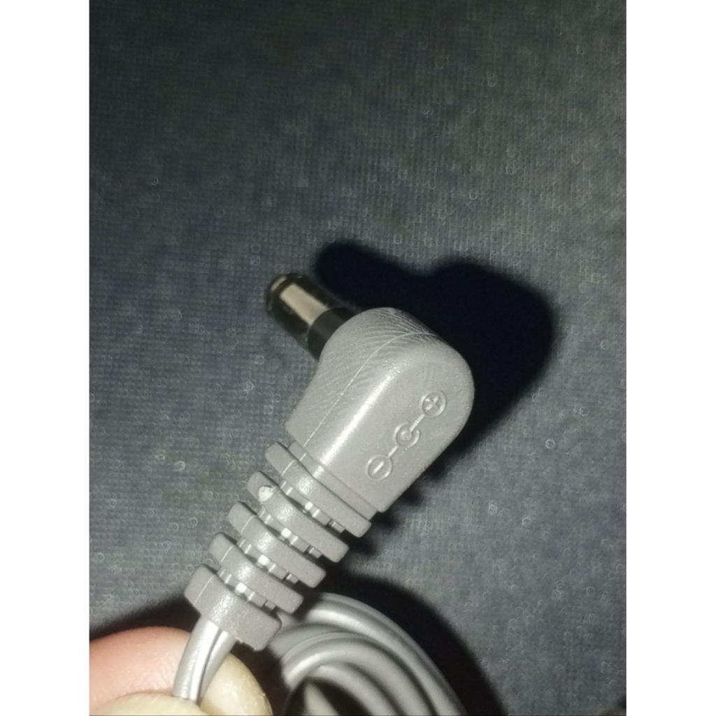 PNLV226BX AC ADAPTOR - DC 5.5V / 500mA