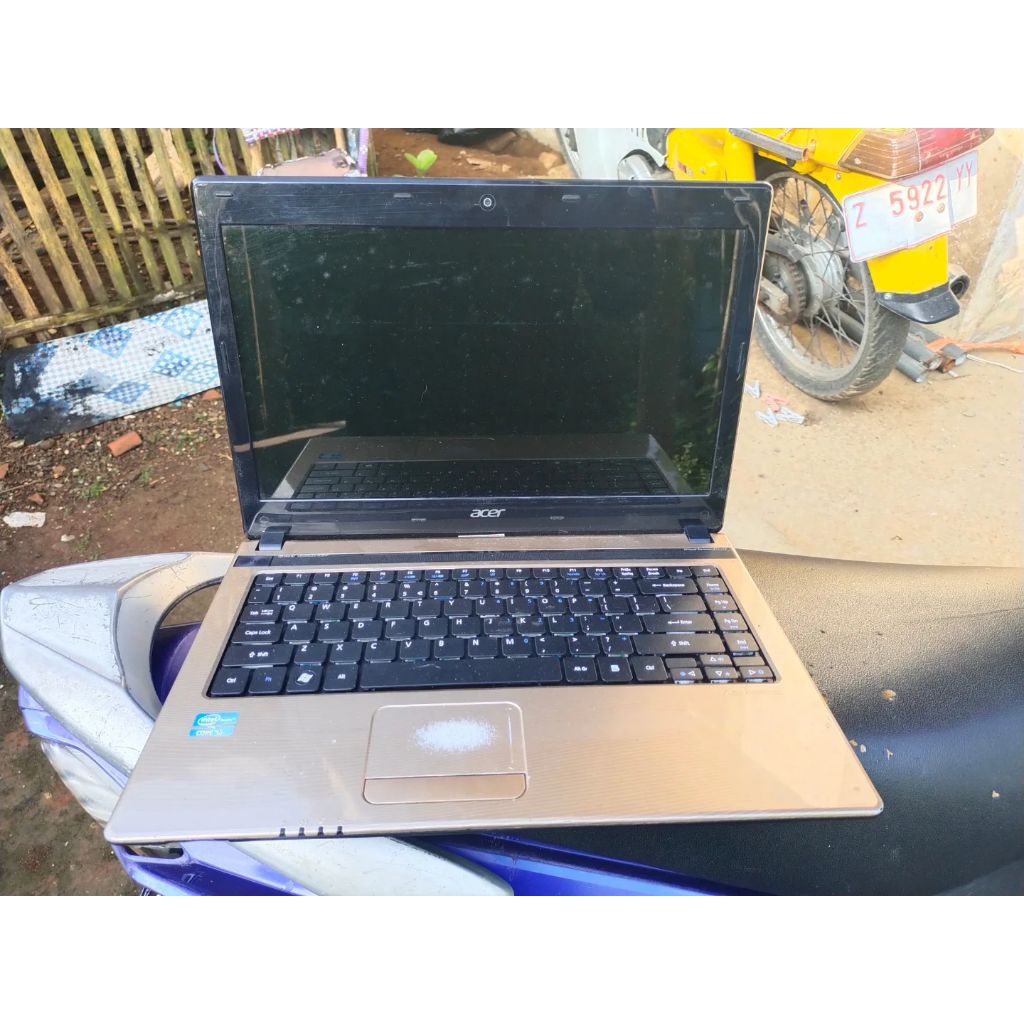 Laptop Acer Aspire 4752 Processor intel core i3-2330M