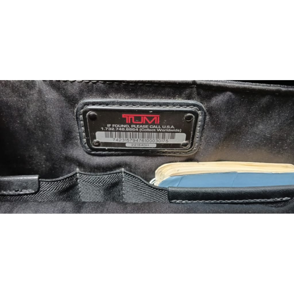 Tas Tumi bawaan pilot original preloved second