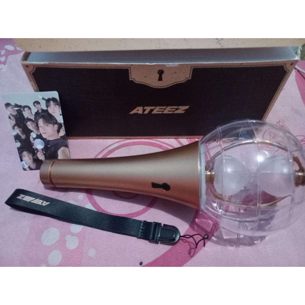 PRELOVED LIGHTSTICK ATEEZ
